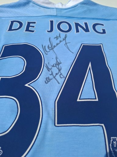 Match worn Manchester City Match worn Manchester City
